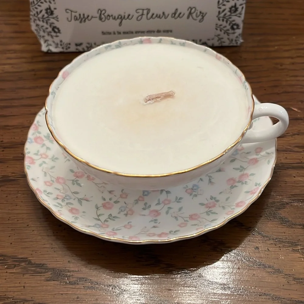 Dot & Lil Rice Flower Teacup Candle,‎ new in package